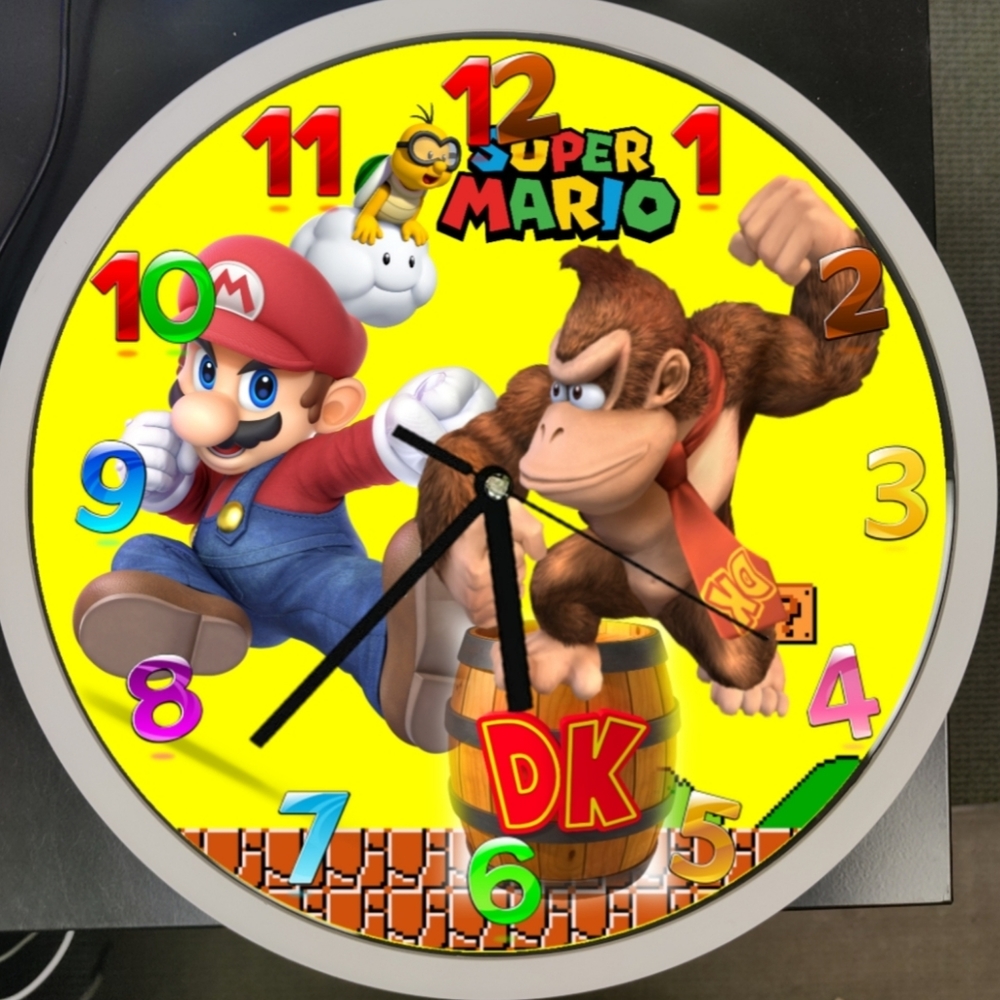 Mario Clock - Picture 2 of 4